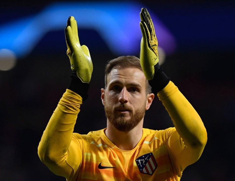 kaiyun Sports-比肩传奇,奥布拉克成为欧冠历史第七位达成百场里程碑的门将