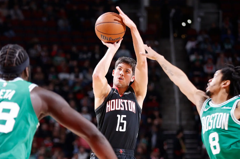 开云综合娱乐-一场比一场打得差！火箭后场新星的表现出现了断崖式的下滑？